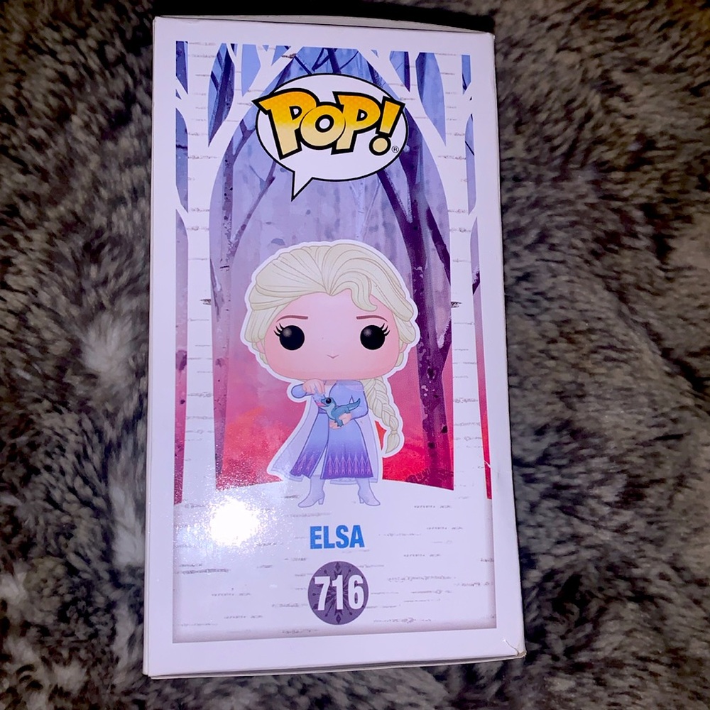 Funko pop Disney frozen 2 Elsa - Picture 5 of 6